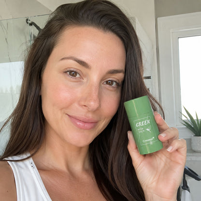 Creawel ®Clear Pores in 10 Minutes! The No-Mess Green Tea Stick for Flawless, Oil-Free Skin.